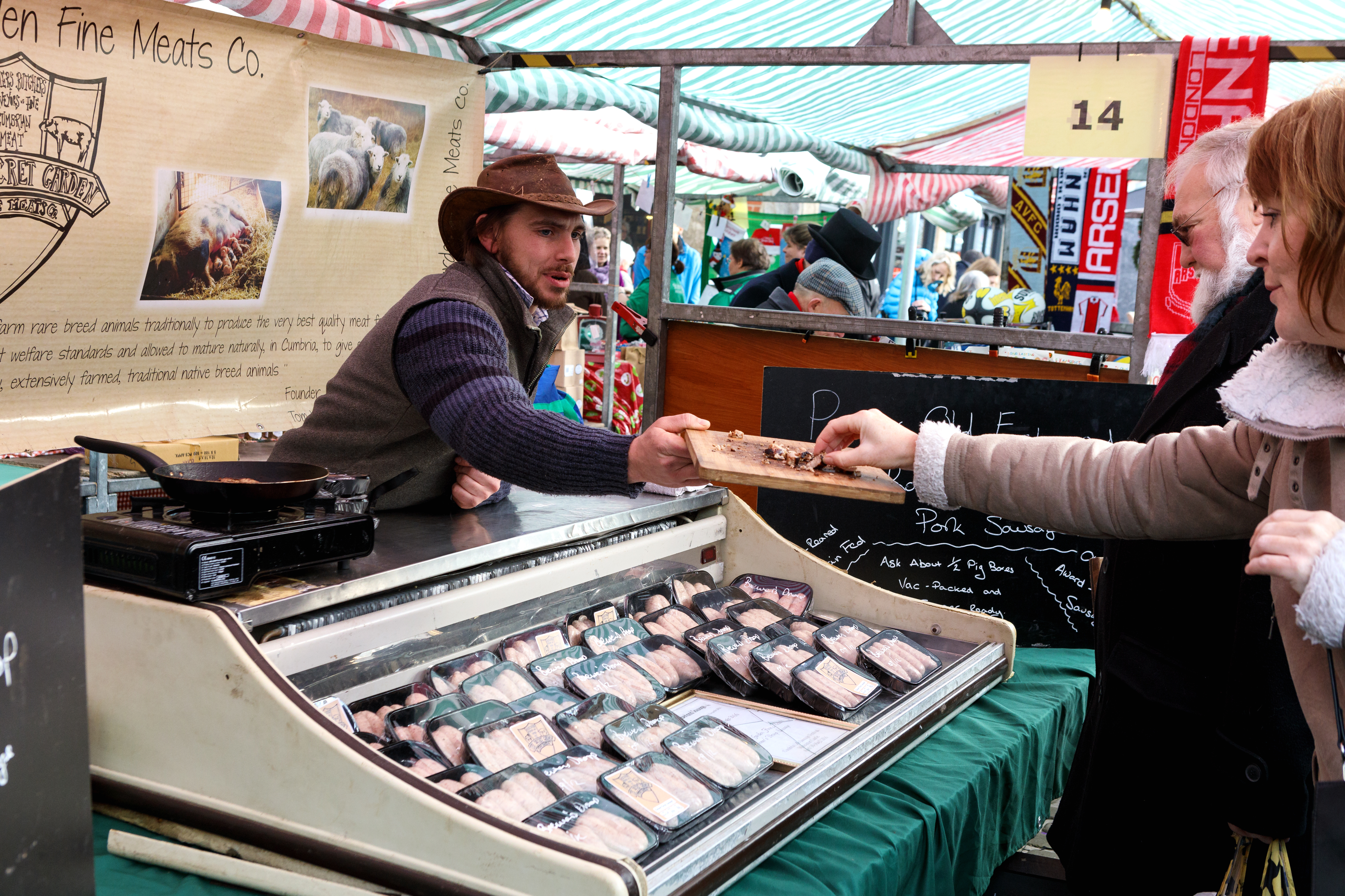 Charlotte-Gale-Photography-Knaresborough-Christmas-Market-12x8-1456.jpg