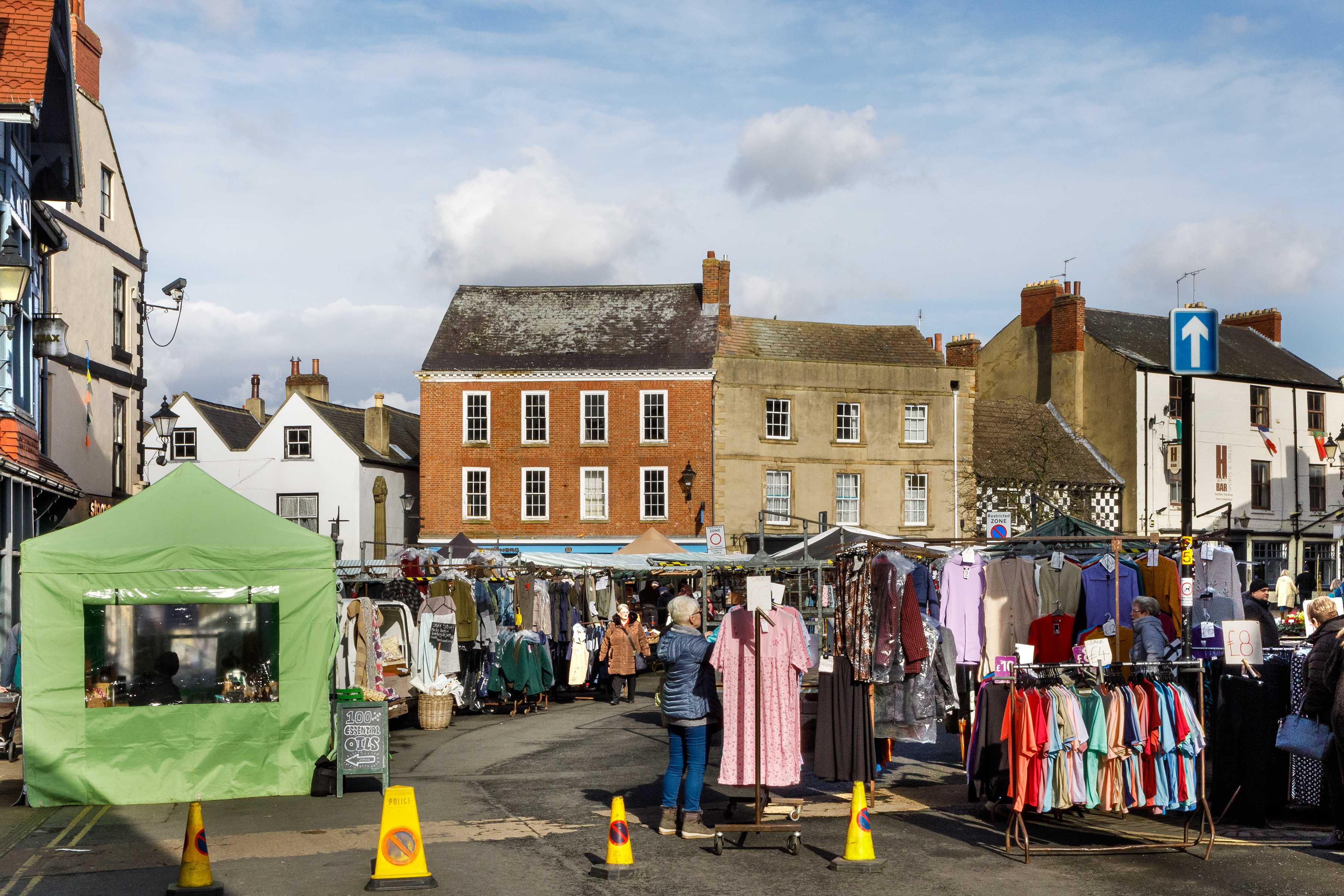 Charlotte-Gale-Knaresborough-Market-12x8-6153.jpg